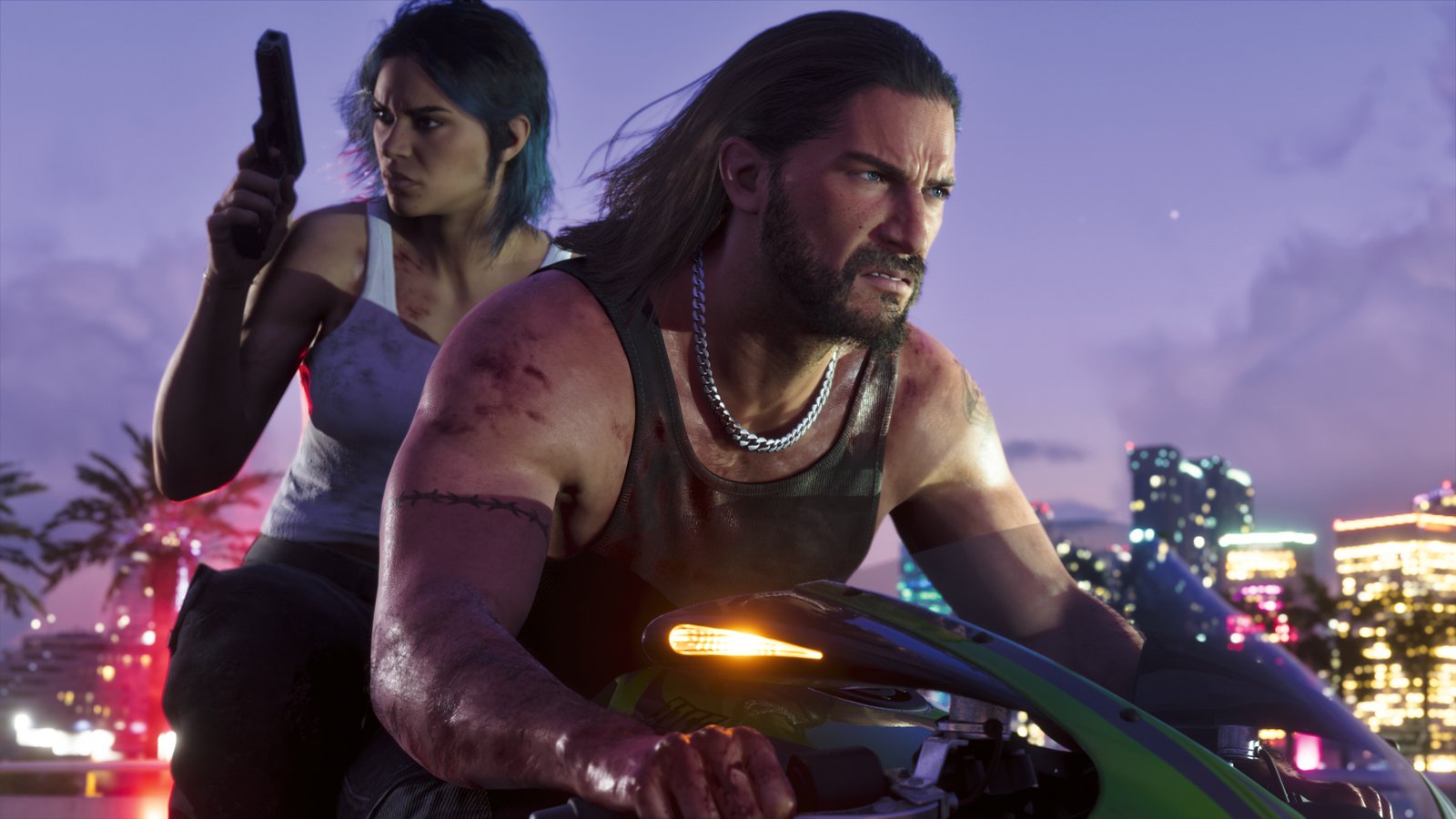 Jason e Lucia na moto em fuga